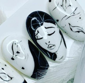 pocahontas nail art in schwarz weiss